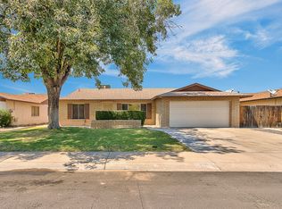 5742 W Shangri La Rd, Glendale, AZ 85304