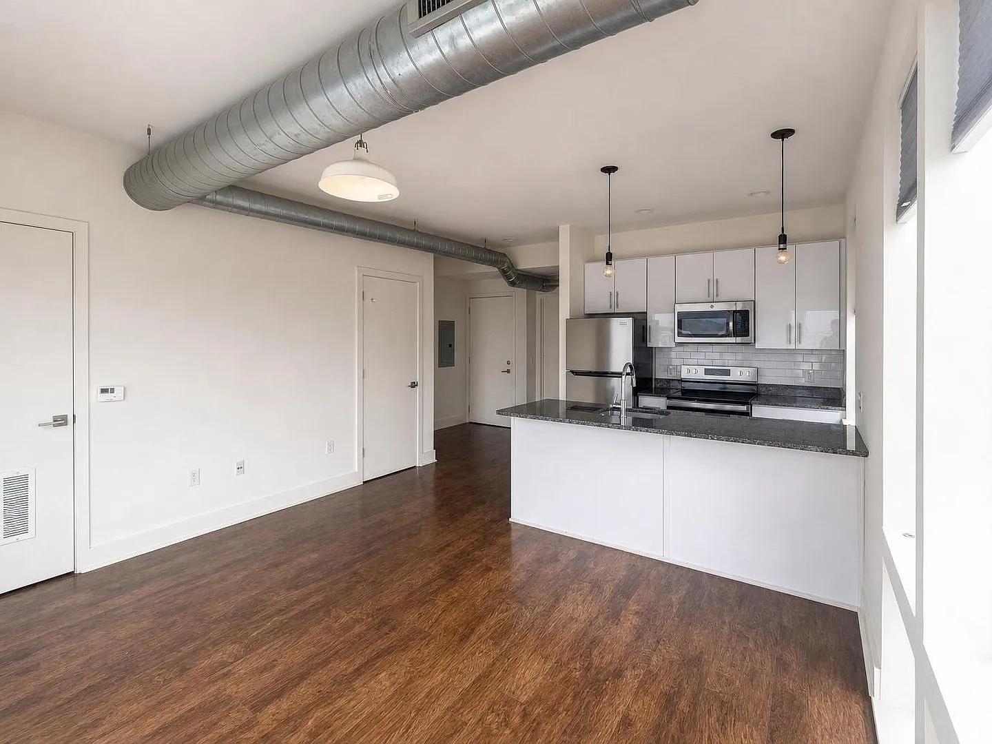 2617 W Girard Ave — Photo 2