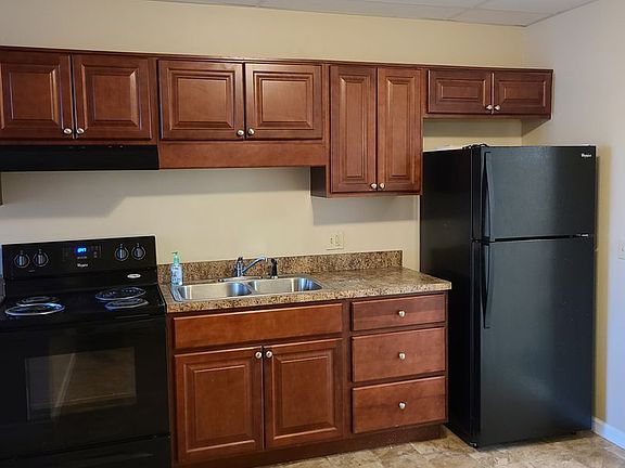 3rd image of 17 Belvidere St APT 203