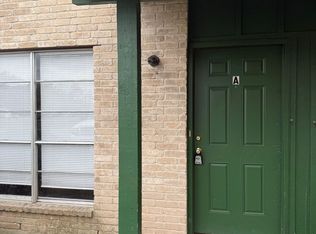 121A Regency Ave, Victoria, TX 77904