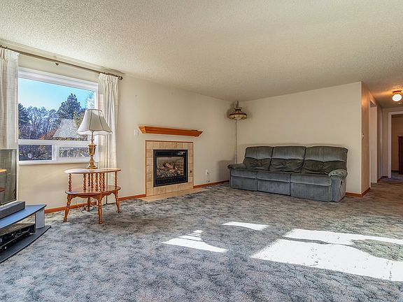 3rd image of 908 Statesman St