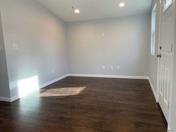 5th image of 149 Whittier Dr
