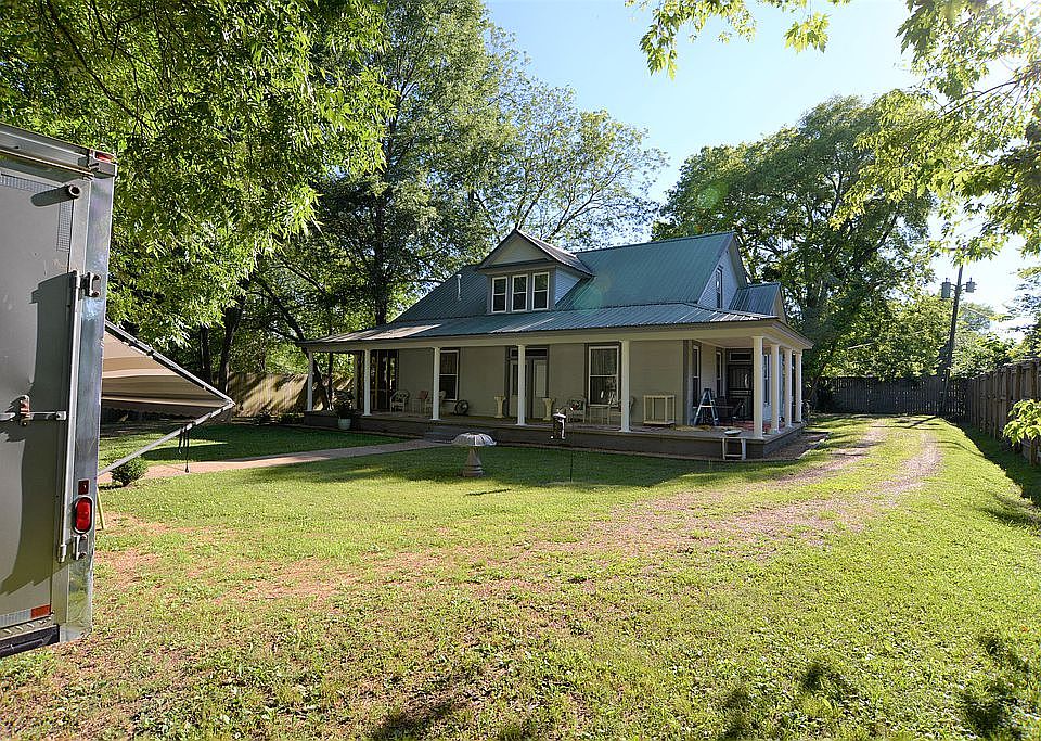 1st image of 171 White St