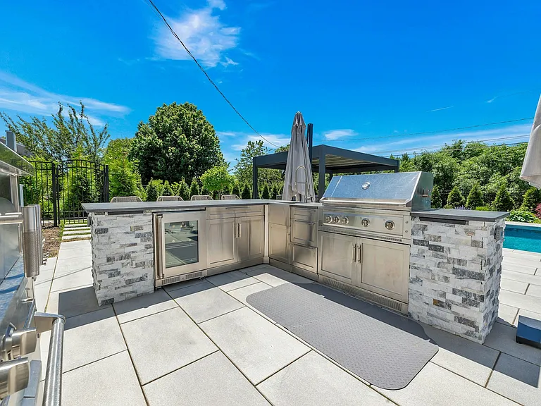 1095 Ryder Farm Ln — Photo 24