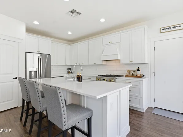 4665 E WILDHORSE Drive, Gilbert, AZ 85297