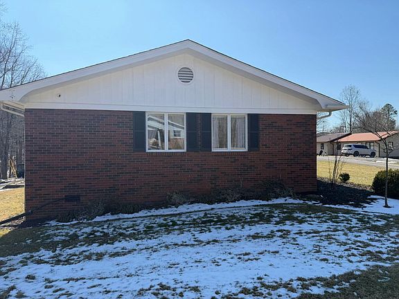 2nd image of 184 Osborne Rd