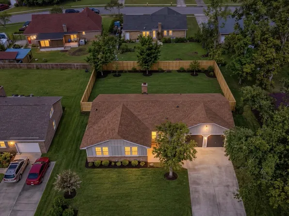 710 Cluster Pines Rd, Ladson, SC 29456