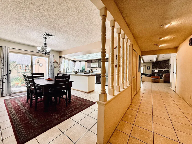 2212 Plaza Del Prado — Photo 12
