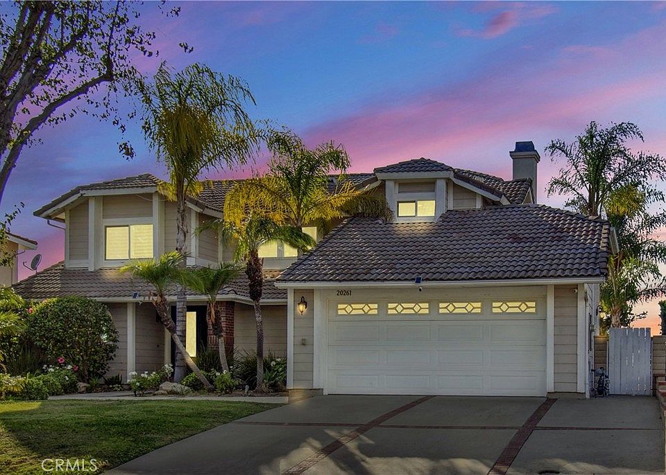 1st image of 20261 Edgemont Pl
