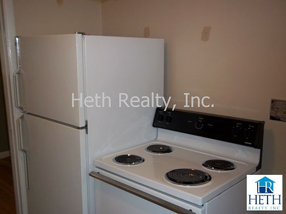 4th image of 1806 Van Wert Ave APT 3