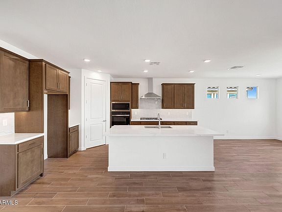 3rd image of 14776 W EL CORTEZ Place