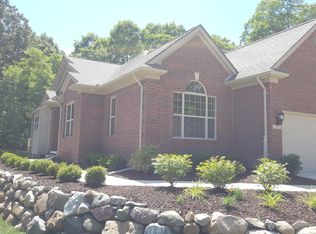 9581 Kingsway Cir #1, Clarkston, MI 48348