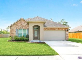 39437 Legacy Lake Dr, Gonzales, LA 70737