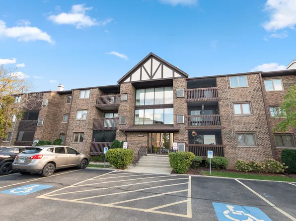 10355 Menard Ave APT 216, Oak Lawn, IL 60453