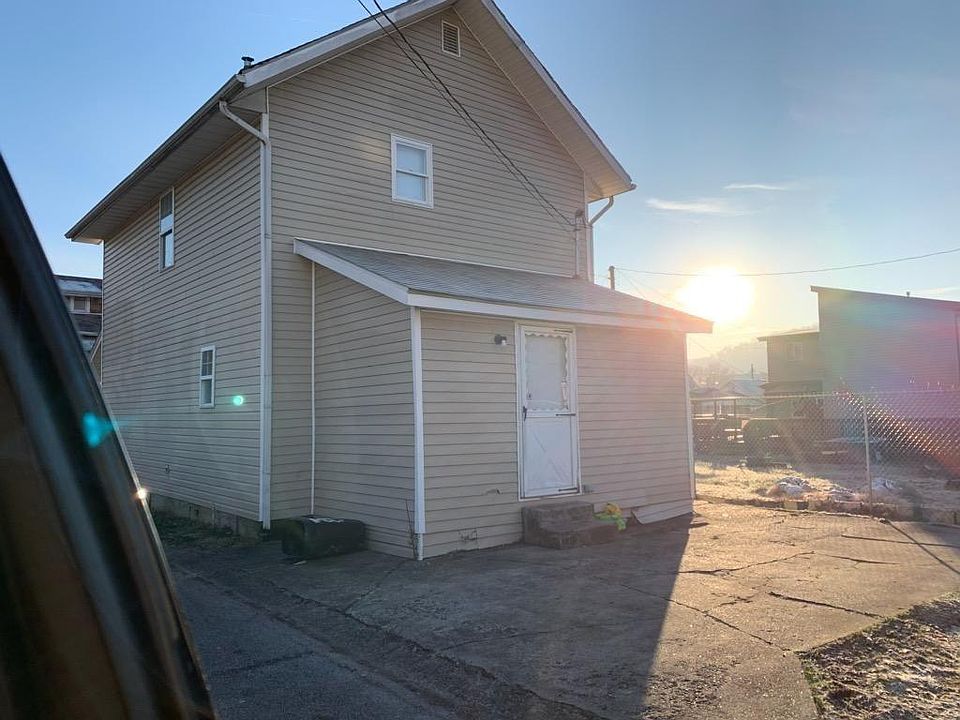 2nd image of 850 Bronson Ct