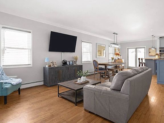 5th image of 60-82 70th St
