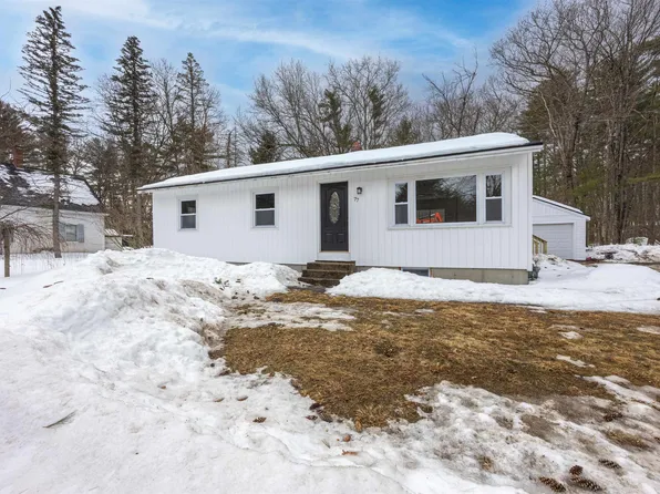 77 Village Street, Concord, NH 03303