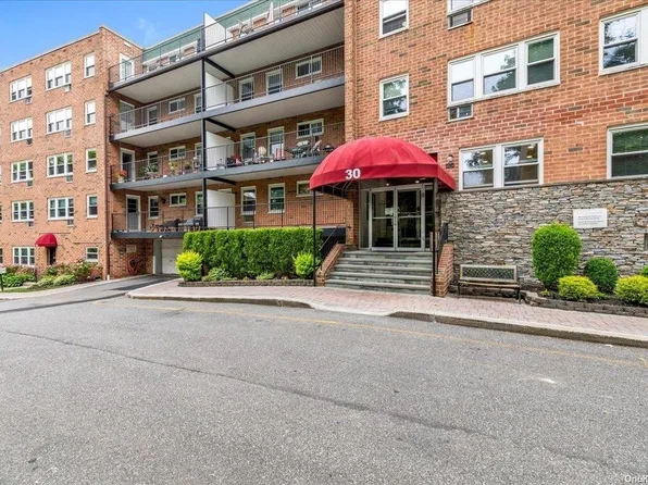 30 Pearsall Avenue #3H, Glen Cove, NY 11542