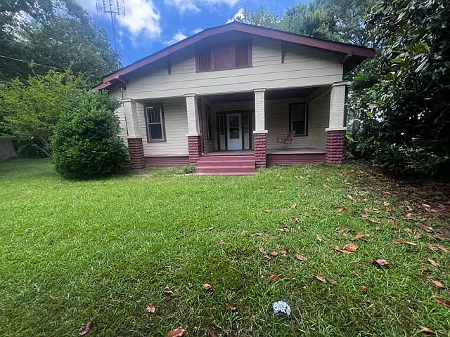 3 bed, 1336 sqft, $1,400 — Photo 1
