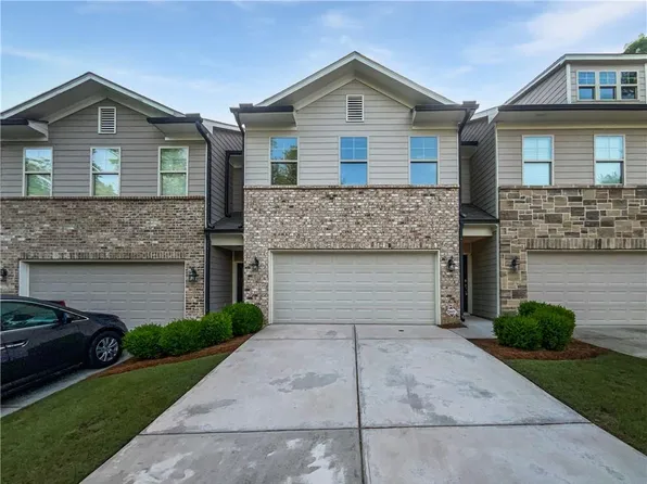 3279 Wild Basil Ln, Buford, GA 30519