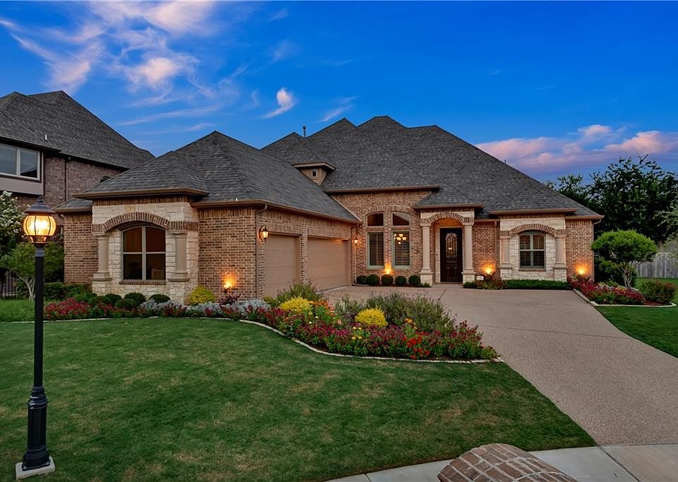 1st image of 1102 Spyglass Dr