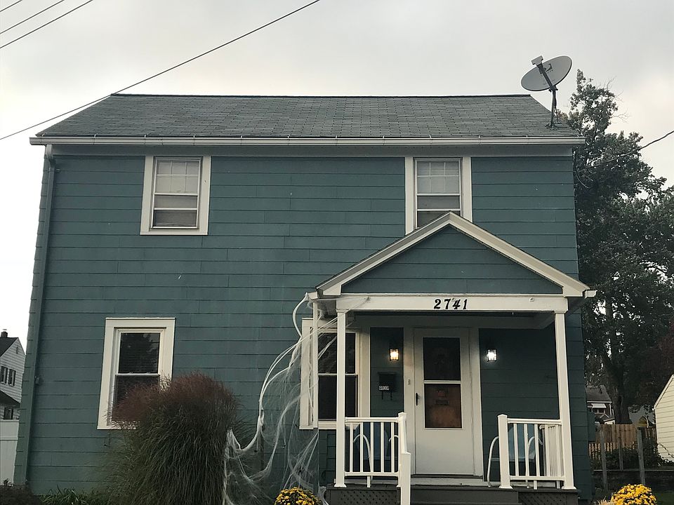 1st image of 2741 Hall St