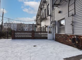 194 Engert Ave APT 1, Brooklyn, NY 11222