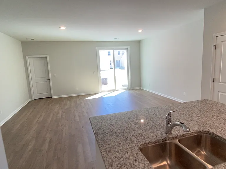 2068 Blakers Blvd — Photo 5