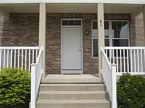 Building Photo - 82 S Gardens Way
