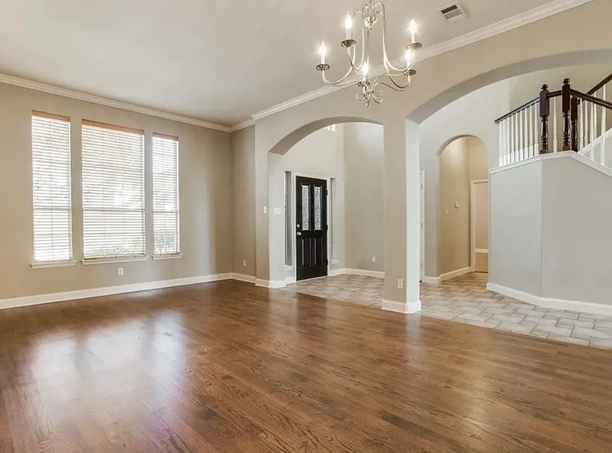 4 bed, 3.5 bath, 3707 sqft, $3,650 — Photo 4