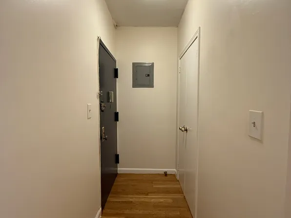 291 East 3rd Street image 5 of 19