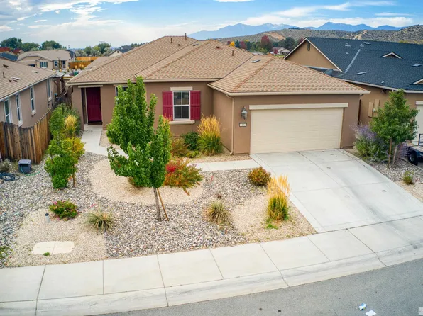 1137 Lahontan Dr, Carson City, NV 89701