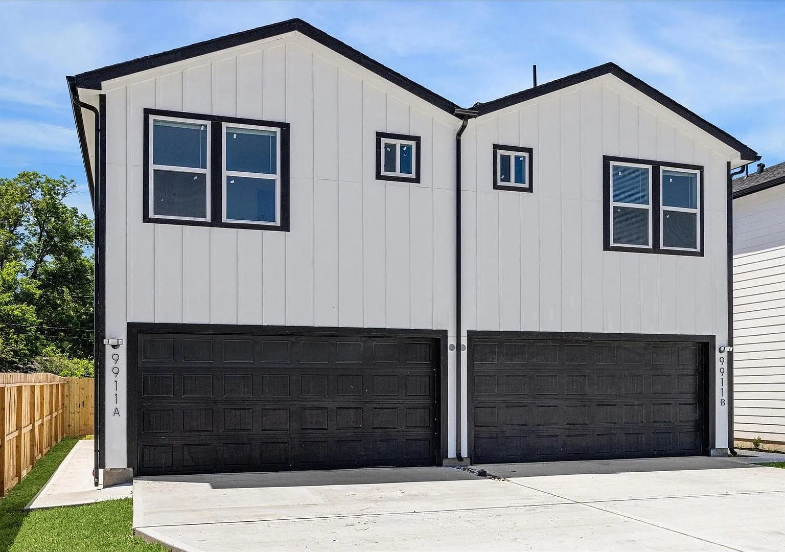 9911 Porto Rico Rd — Photo 1
