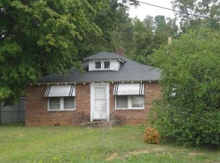 1740 Country Club Rd, Rocky Mount, NC 27804