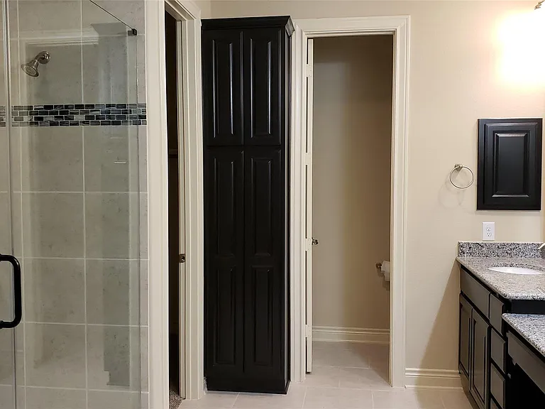 9014 Meacom Dr — Photo 32