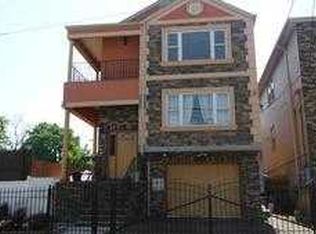 402-404 S 19th St, Newark, NJ 07103