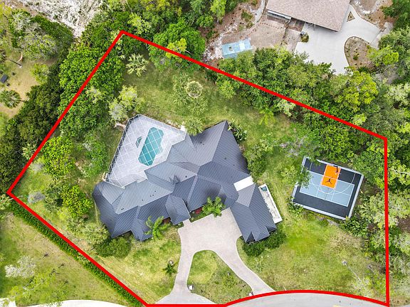 5th image of 728 Deerwood Court