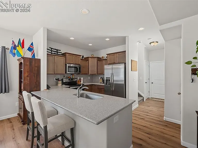 1091 Petra Hts — Photo 4