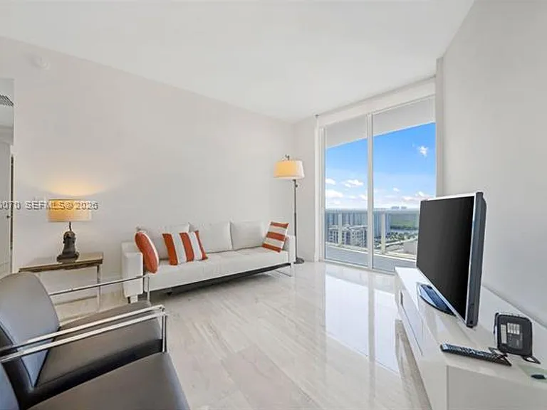 16001 Collins Ave #2305 — Photo 7