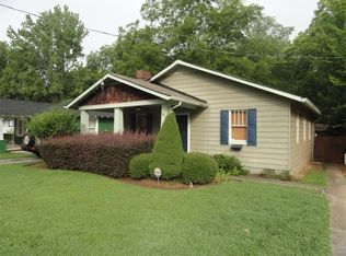 2251 Dauphine St, East Pt, GA