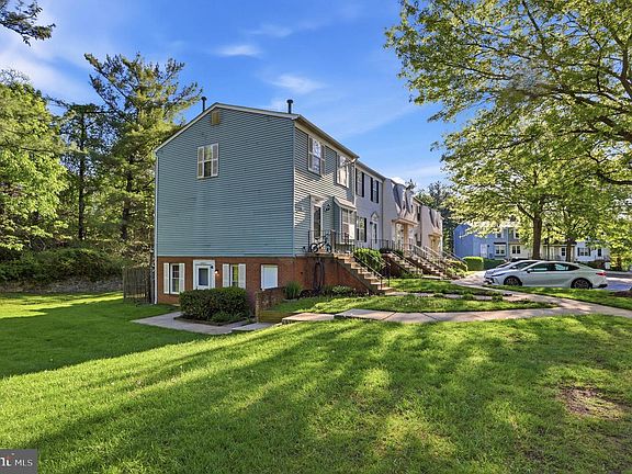 2nd image of 10631 Shasta Ct #T-1