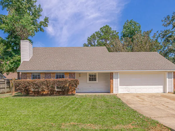 130 Fairway Cir, Jackson, MS 39272