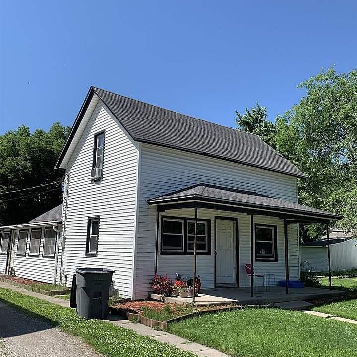 2nd image of 535 W 5th St