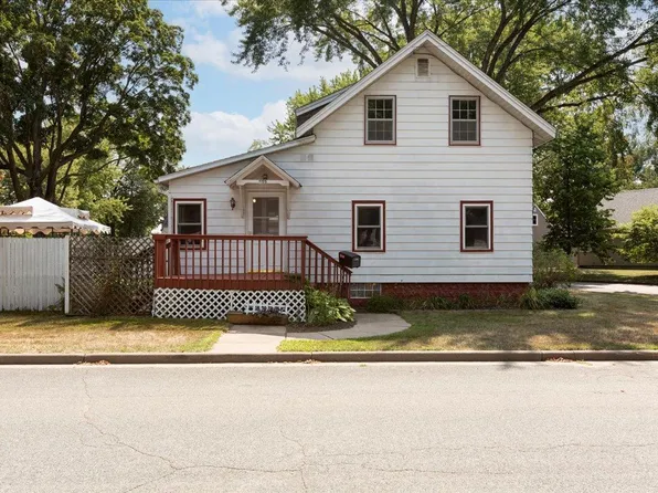 855 Stout St NE, Menomonie, WI 54751