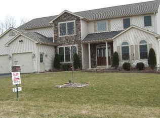 214 Driftwood Dr, Oneida, NY 13421