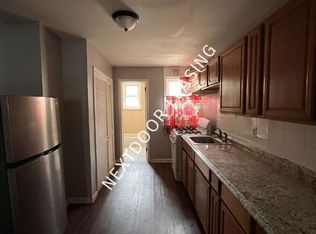 90 E 21st St #1M, Bayonne, NJ 07002