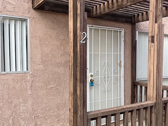 5th image of 2060 Smoketree Ave N APT 2