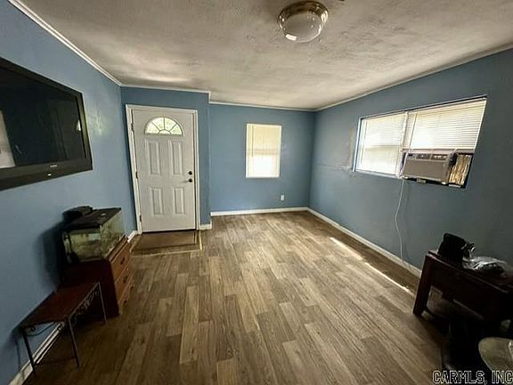 3rd image of 8208 Robinson Rd