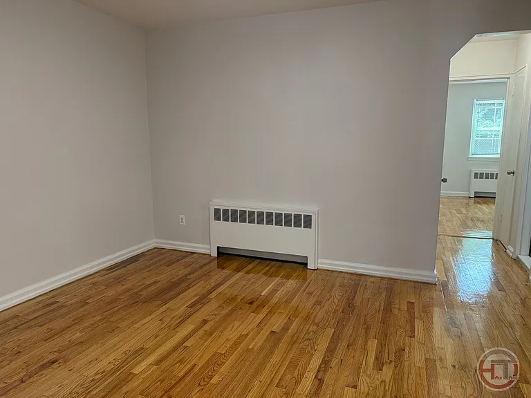 1617 Benson St #1 — Photo 6