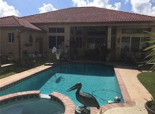 637 Heritage Dr, Weston, FL 33326